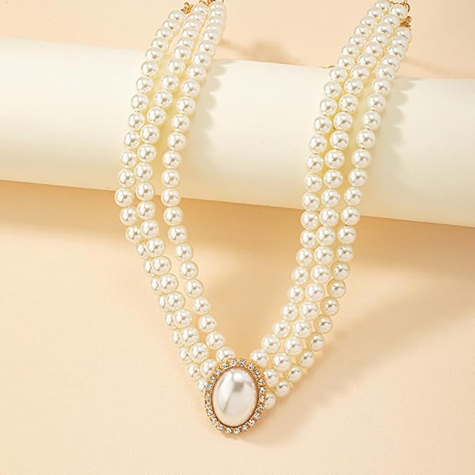 BlushMint Artificial Pearl Necklace